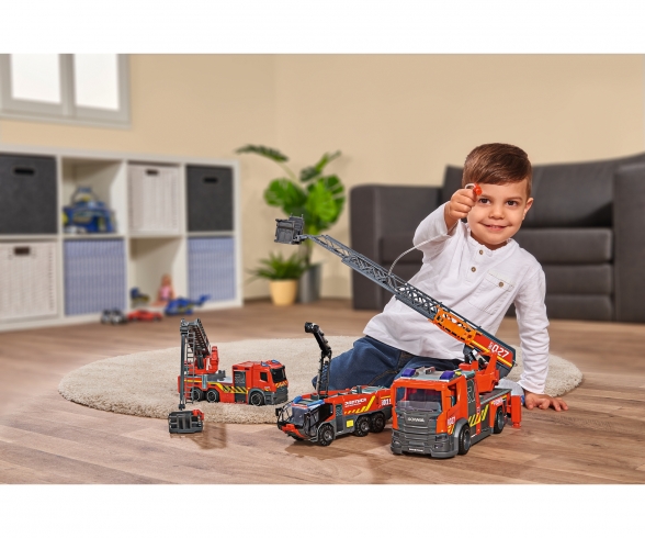 Fire Engine with turnable ladder Fire Engine with turnable ladder