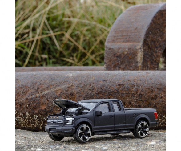 Ford Raptor + Sammelkarte Ford Raptor + Sammelkarte