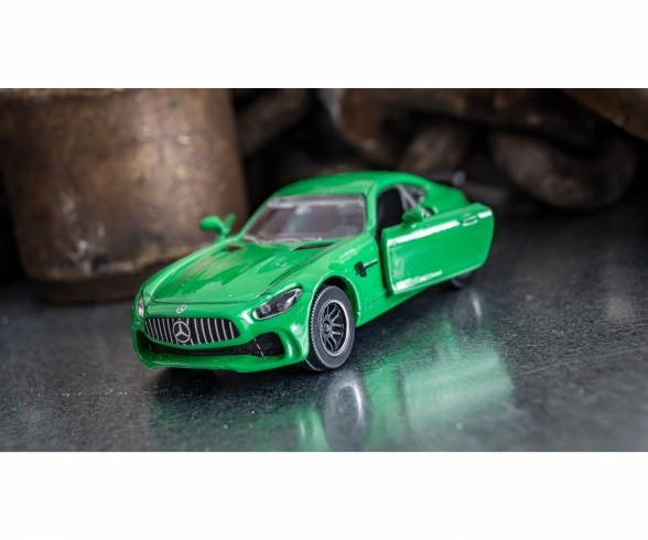 Mercedes-AMG GT R Mercedes-AMG GT R