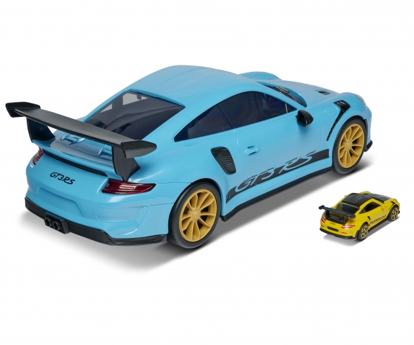 Porsche 911 GT3 RS Carry Case + 1 car Porsche 911 GT3 RS Carry Case + 1 car