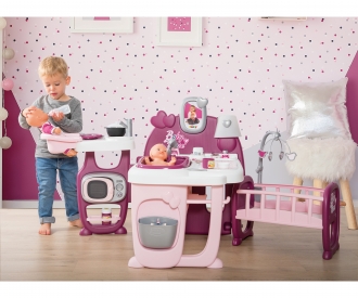 Baby nurse large on sale doll's play centre