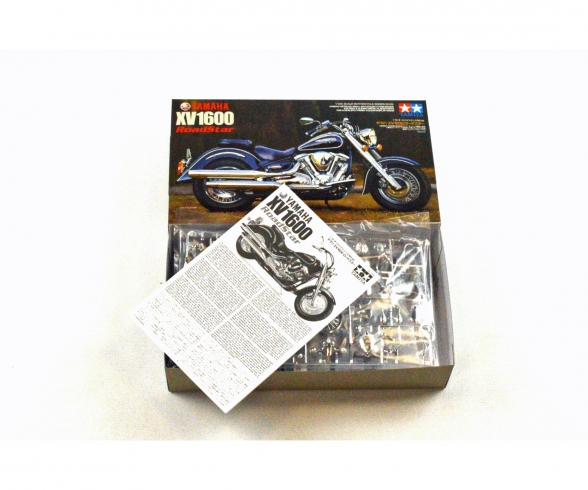 1:12 Yamaha XV1600 Road Star 1999 1:12 Yamaha XV1600 Road Star 1999
