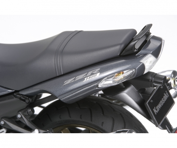 1:12 Kawasaki ZZR 1400 Ninja/ZX-14 Stre. 1:12 Kawasaki ZZR 1400 Ninja/ZX-14 Stre.