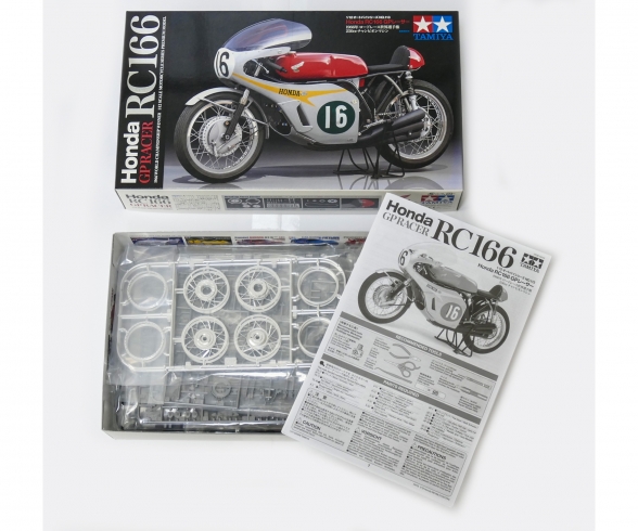 1:12 Honda RC166 GP Racer 1960 1:12 Honda RC166 GP Racer 1960