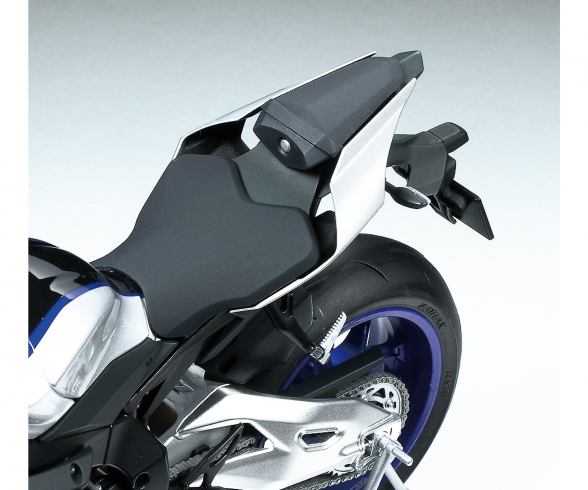 1:12 Yamaha YZF-R1M 1:12 Yamaha YZF-R1M