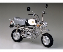 1:6 Honda Gorilla Spring Collection 1:6 Honda Gorilla Spring Collection