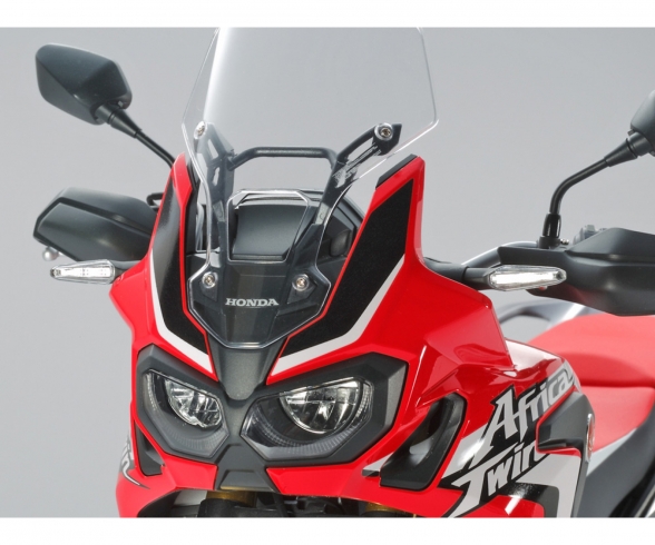 1:6 HONDA CRF 1000L Africa Twin Enduro 1:6 HONDA CRF 1000L Africa Twin Enduro