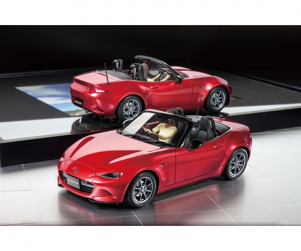 1/24 Mazda MX-5 1/24 Mazda MX-5
