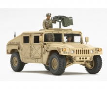 1:48 US Modernes Mil.Fhzg 4x4 m.Bewaff. 1:48 US Modernes Mil.Fhzg 4x4 m.Bewaff.