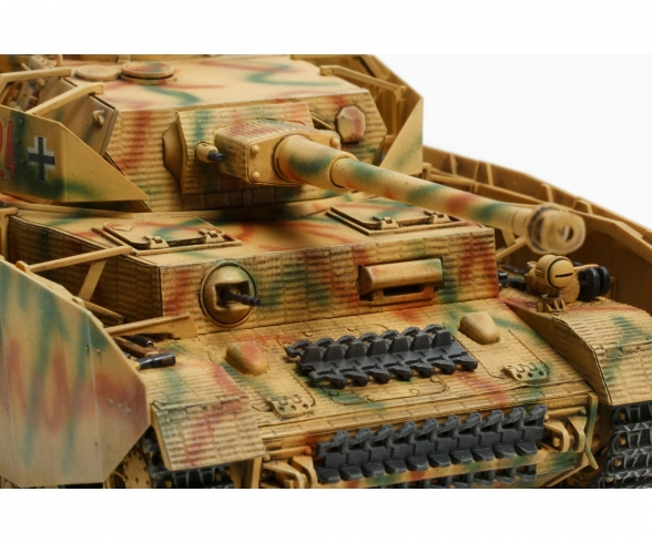 1:48 Ger. Pz.Kpfw.IV Ausf. H Late Prod. 1:48 Ger. Pz.Kpfw.IV Ausf. H Late Prod.