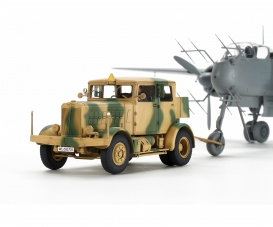 1/48 Heavy Tractor SS-100 1/48 Heavy Tractor SS-100