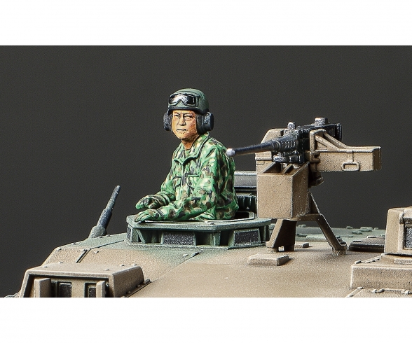 1/48 JGSDF Type 16 MCV 1/48 JGSDF Type 16 MCV