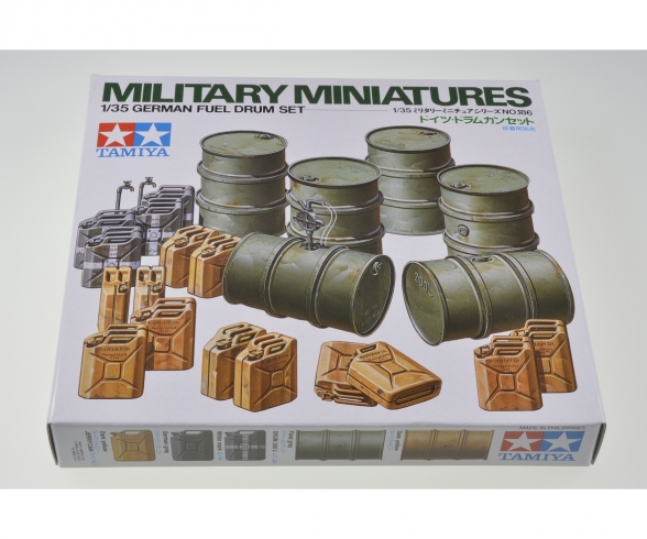 1:35 Diorama-Set Ger.Barrel & Jerry Can 1:35 Diorama-Set Ger.Barrel & Jerry Can