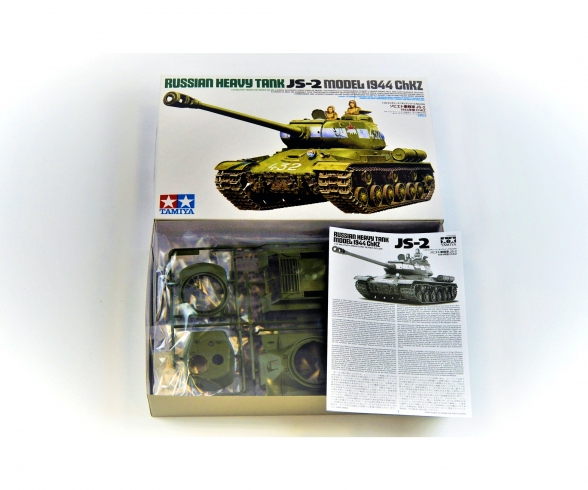 1:35 Rus. Sw. KPz JS-2 ChKz (2) 1:35 Rus. Sw. KPz JS-2 ChKz (2)
