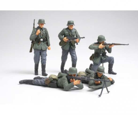 1:35 WWII Fig-Set Ger.Infant. French (5) 1:35 WWII Fig-Set Ger.Infant. French (5)