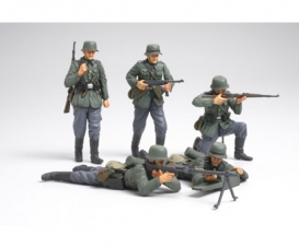 1:35 WWII Fig-Set Ger.Infant. French (5) 1:35 WWII Fig-Set Ger.Infant. French (5)