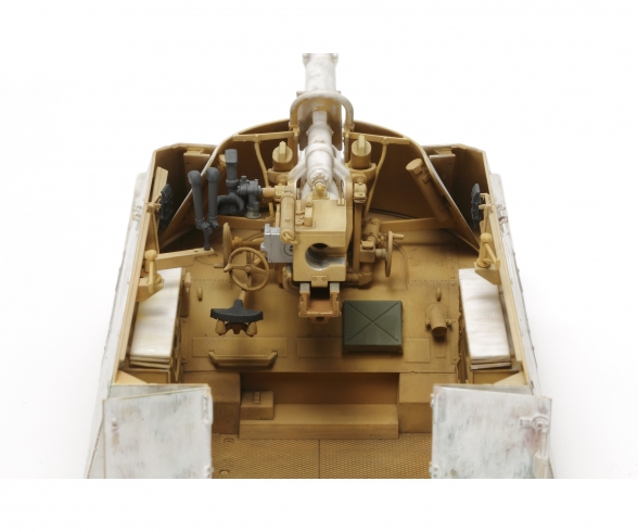 1:35 WWII Dt. Panzerjäger Nashorn (4) 1:35 WWII Dt. Panzerjäger Nashorn (4)