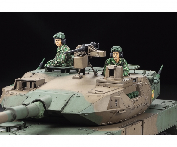 1:35 JGSDF MCV Type 16 (8x8) (2) 1:35 JGSDF MCV Type 16 (8x8) (2)