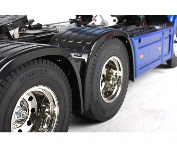 1:14 RC Scania R620 6x4 Highl.blau lack. 1:14 RC Scania R620 6x4 Highl.blau lack.