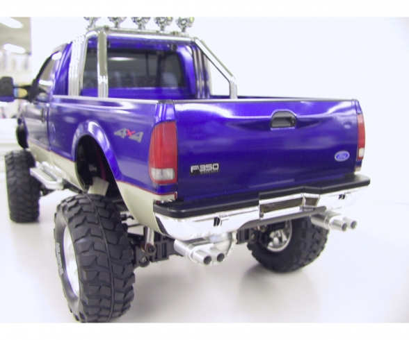 1:10 RC Ford F-350 HighLift 4x4 3-Speed 1:10 RC Ford F-350 HighLift 4x4 3-Speed