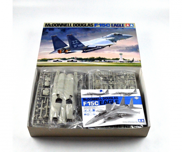 1:32 Mc Donnell DOUGLAS F-15 EAGL 1:32 Mc Donnell DOUGLAS F-15 EAGL