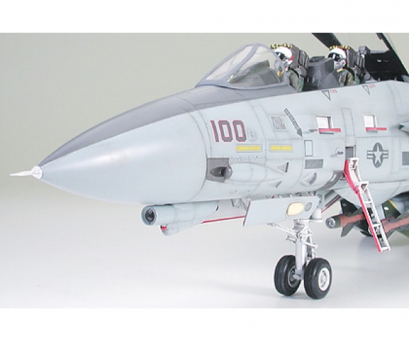 1:32 Grumman F-14A Tomcat Black Knights 1:32 Grumman F-14A Tomcat Black Knights