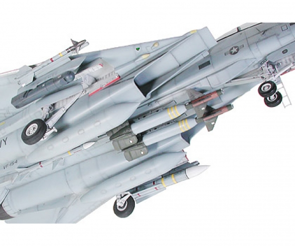 1:32 Grumman F-14A Tomcat Black Knights 1:32 Grumman F-14A Tomcat Black Knights