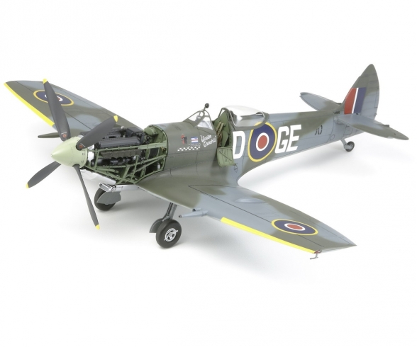 1:32 Supermarine Spitfire Mk.XVIe 1:32 Supermarine Spitfire Mk.XVIe