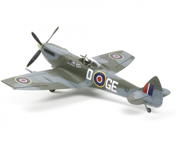 1:32 Supermarine Spitfire Mk.XVIe 1:32 Supermarine Spitfire Mk.XVIe