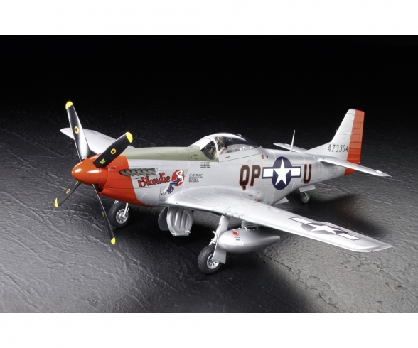 1:32 WWII North American P-51D Mustang 1:32 WWII North American P-51D Mustang