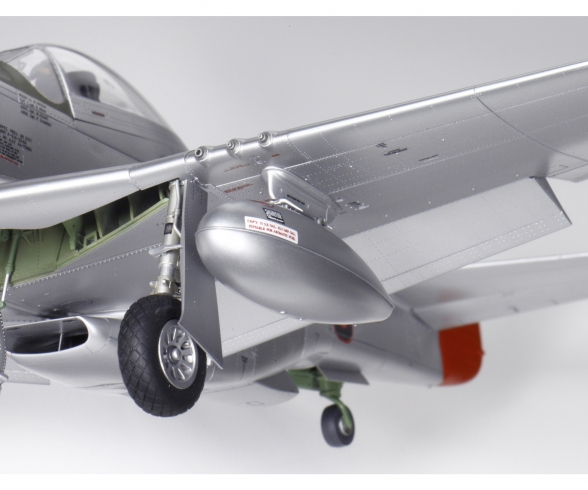 1:32 WWII North American P-51D Mustang 1:32 WWII North American P-51D Mustang