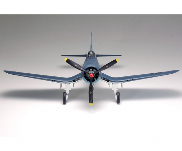 1:32 US VOUGHT F4U-1A Corsair 1:32 US VOUGHT F4U-1A Corsair