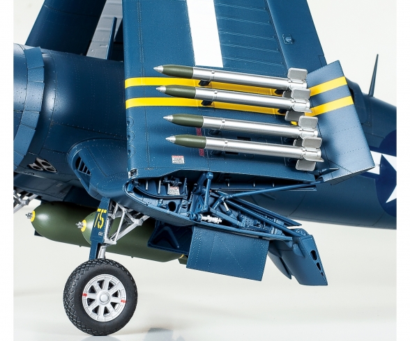 1/32 F4U-1D Corsair 1/32 F4U-1D Corsair