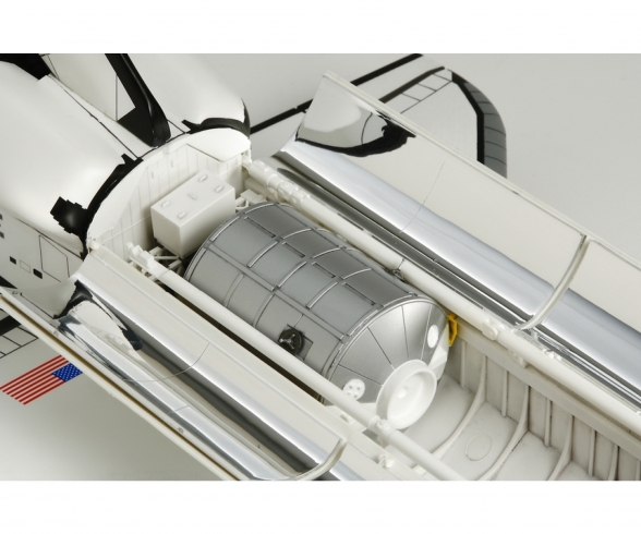 1:100 Space Shuttle Atlantis 1:100 Space Shuttle Atlantis