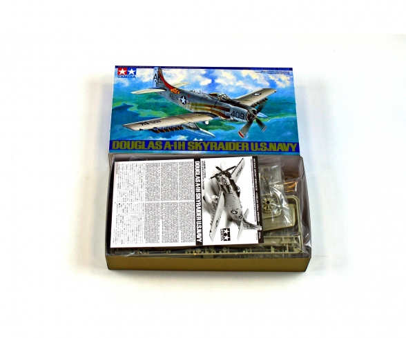 1:48 USN Douglas A1-H Skyraider 1:48 USN Douglas A1-H Skyraider