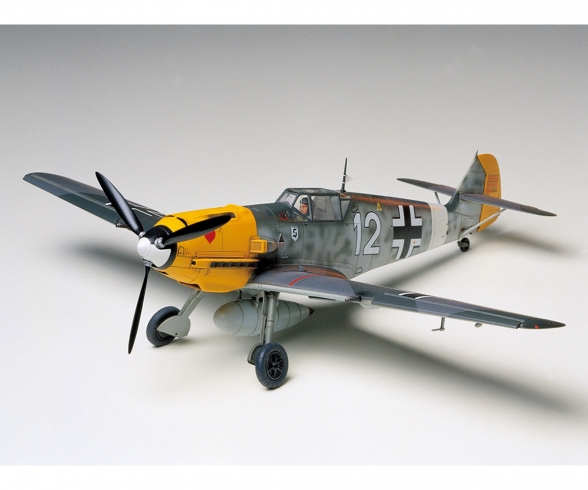 1:48 Ger. Messerschmitt BF109E-4/7 Trop 1:48 Ger. Messerschmitt BF109E-4/7 Trop