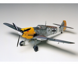 1:48 Ger. Messerschmitt BF109E-4/7 Trop 1:48 Ger. Messerschmitt BF109E-4/7 Trop