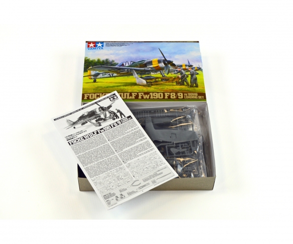 1:48 WWII Dt. F.W. Fw190 F-8/9 m.Belad. 1:48 WWII Dt. F.W. Fw190 F-8/9 m.Belad.