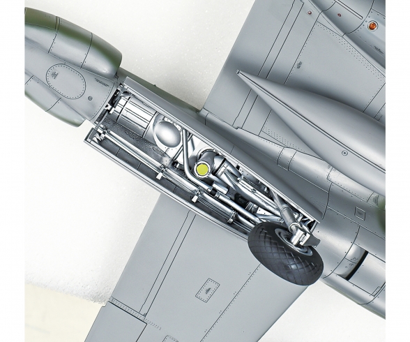 1/48 P-38 F/G Lightning 1/48 P-38 F/G Lightning