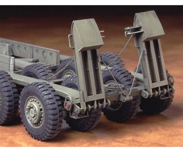 1:35 US 40to Transp. Dragon Wagon (4) 1:35 US 40to Transp. Dragon Wagon (4)