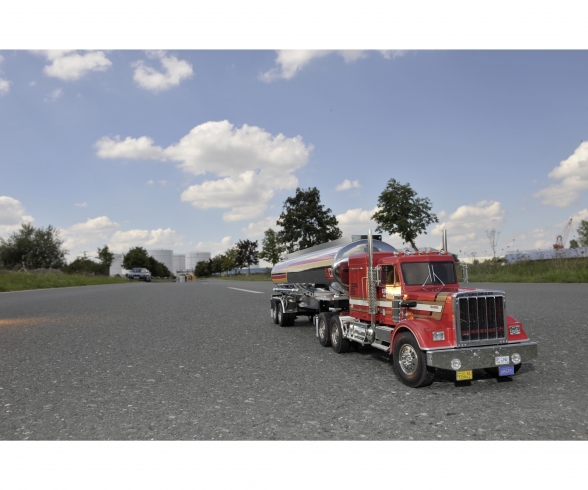 1:14 RC King Hauler Kit 1:14 RC King Hauler Kit