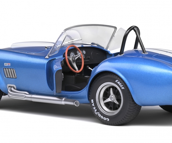 1:18 AC Cobra MKII 427, blue, 1965 1:18 AC Cobra MKII 427, blue, 1965