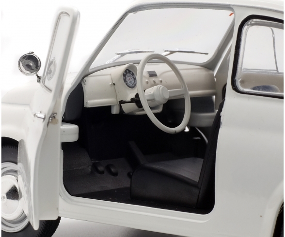 1:18 Fiat 500 L "Italia", 1968 1:18 Fiat 500 L "Italia", 1968
