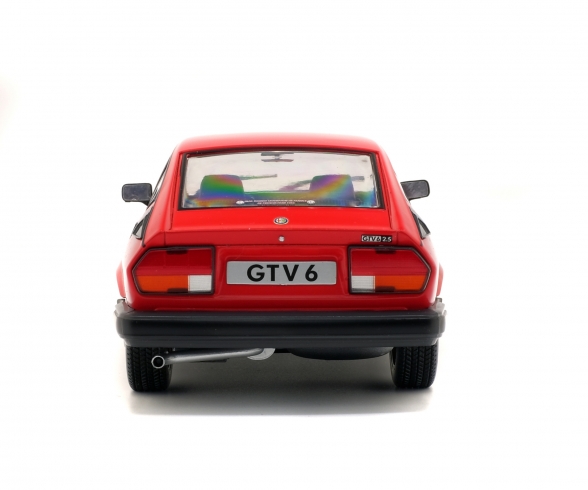 1:18 Alfa GTV6, rot, 1984 1:18 Alfa GTV6, rot, 1984