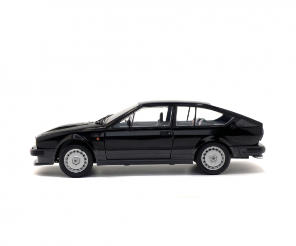 1:18 Alfa GTV6, black, 1984 1:18 Alfa GTV6, black, 1984