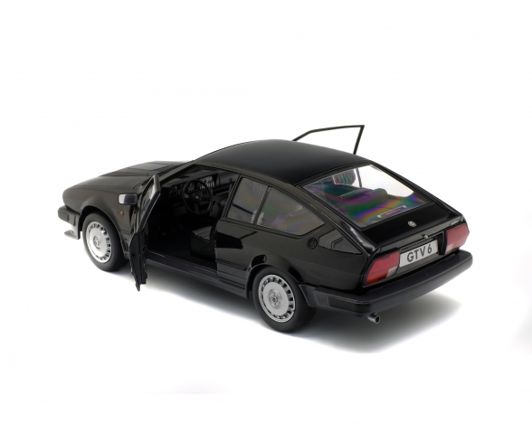 1:18 Alfa GTV6, black, 1984 1:18 Alfa GTV6, black, 1984
