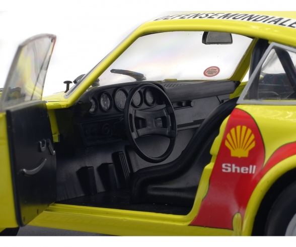 1:18 Porsche 911 RSR, 1973 1:18 Porsche 911 RSR, 1973