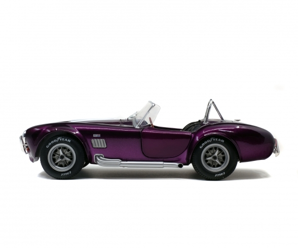 1:18 AC Cobra 427 MK II, lila 1:18 AC Cobra 427 MK II, lila