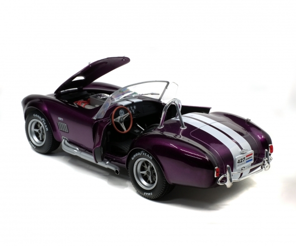 1:18 AC Cobra 427 MK II, lila 1:18 AC Cobra 427 MK II, lila