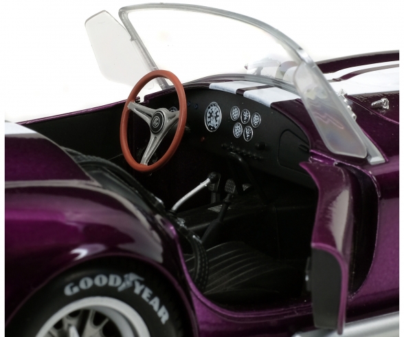1:18 AC Cobra 427 MK II, lila 1:18 AC Cobra 427 MK II, lila
